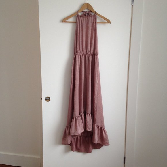 ✨HP✨ Only - Blush Halterneck Dress - Picture 5 of 15